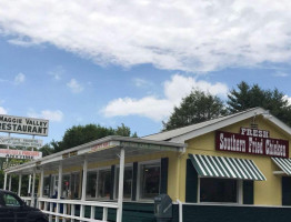 Carver's Maggie Valley Since 1952 outside