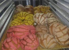 La Paz Family Bakery/panaderia food