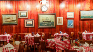 Grand Central Oyster food