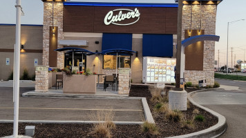 Culver’s outside