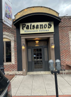 Paisano's outside