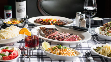 Gibsons Steakhouse food