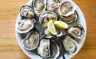 The Hook Seafood And Oyster House inside