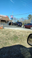 Meridianville -b-q outside