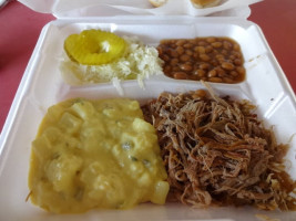 Meridianville -b-q inside