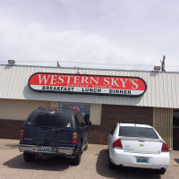 Western Sky's Family Diner outside