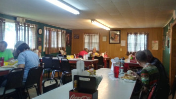 Zeb's -b-q food