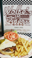 Wolfe’s Diner food