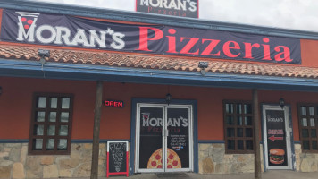 Moran's Pizzeria food