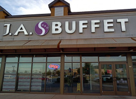 Ja Buffet food