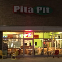 Pita Pit inside