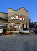 The Melting Pot food