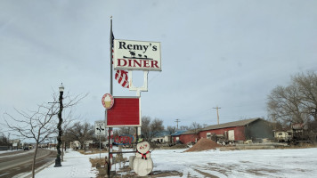 Remy's Diner outside