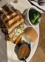 Ozgood's Neighborhood Grill food