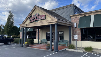 Cask 'n Flagon outside