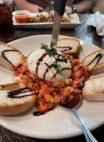 Lazzaro's Italian Bistro food