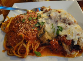 Ziti's Italian Trattoria food