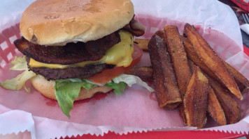 Fort Laramie American Grill food