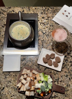 The Melting Pot food