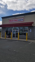 Honey Dew Donuts outside