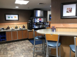 Culver’s inside