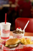 Freddy's Frozen Custard Steakburgers food