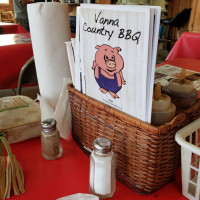 Vanna Country B Que food