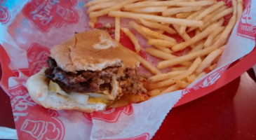 Freddy's Frozen Custard Steakburgers food