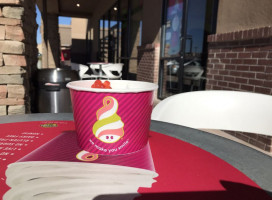 Menchie's Frozen Yogurt food