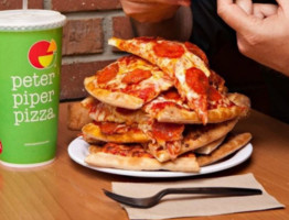 Peter Piper Pizza food