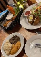 Maclaomainn's Scottish Pub food