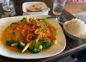 Avor Thai food