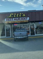 Lili's Mexican Salvadorian Food outside