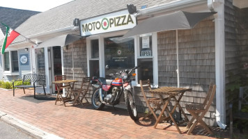 Moto Pizza Sandwich inside