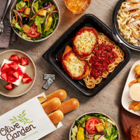 Olive Garden food