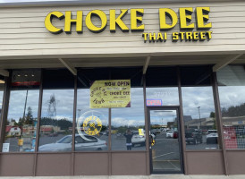 Choke Dee Thai Street outside