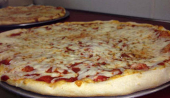 Messina's Pizza food