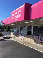 Michael Gelina's Ice Cream outside