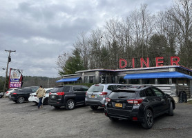 Martindale Chief Diner food