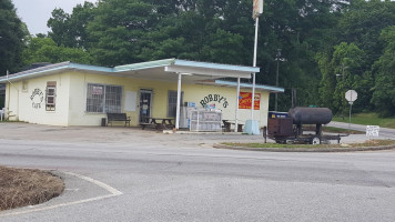 Robby And Cindy's Cafe outside