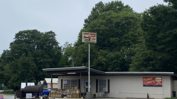 Robby And Cindy's Cafe outside