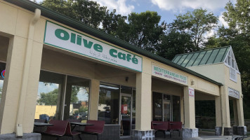 Olive Cafe outside