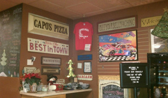 Capos Pizza Ii inside