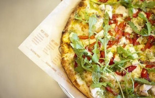 Blaze Pizza food