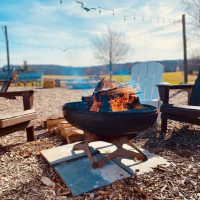 Rudbeckia Winery and Burnt Marshmallow Brewing outside