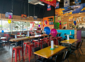 Fuzzy's Taco Shop food