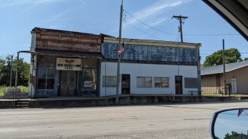 Schell City Cafe outside