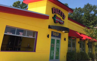 Fuzzy's Taco Shop food