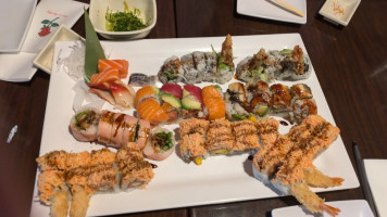 Sushi Palace food