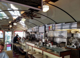 Wellsboro Diner outside